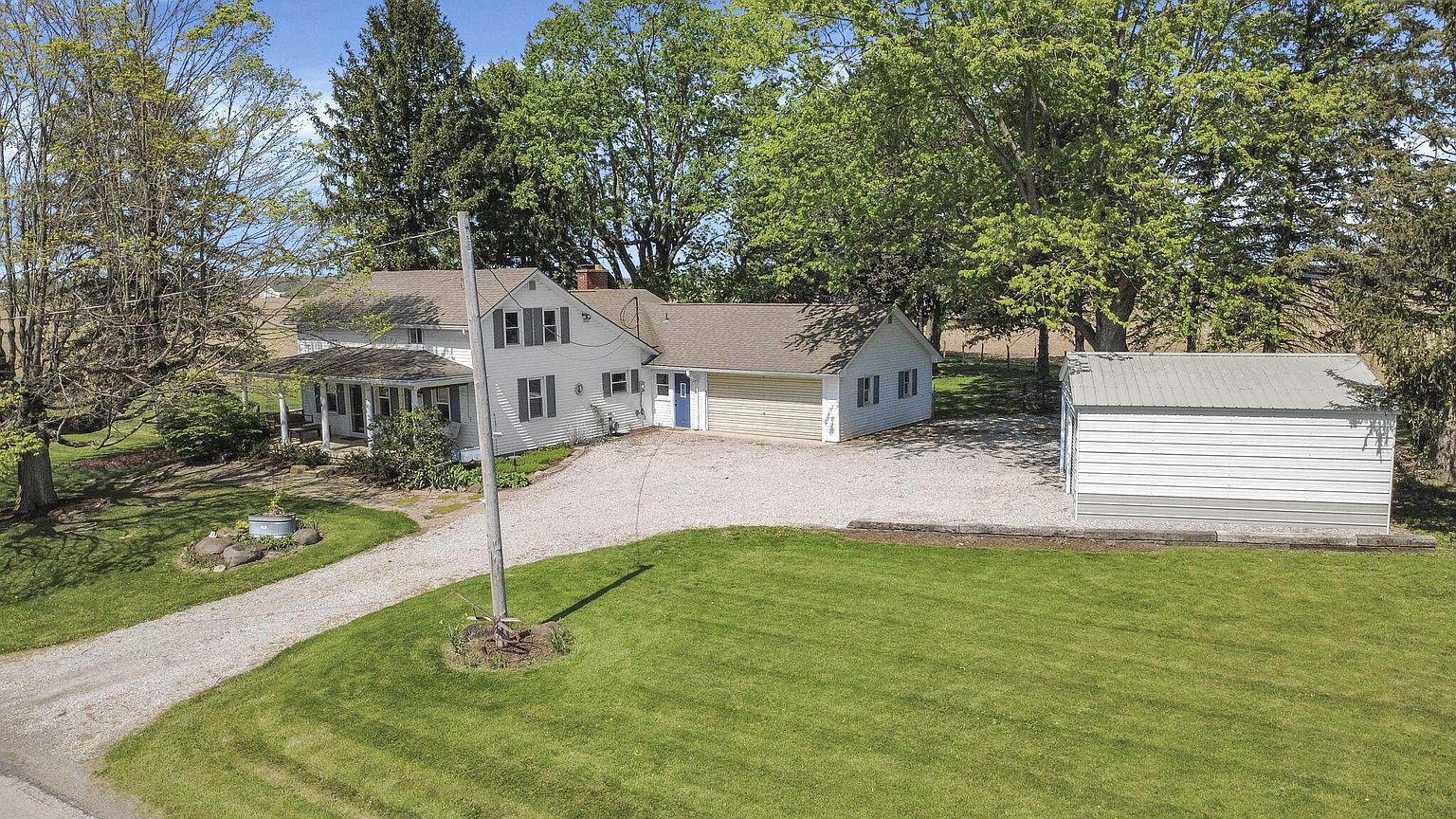 Listing photo 1 for 358 County Road 24
