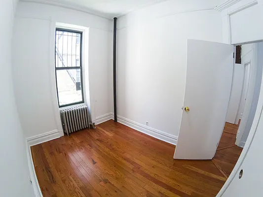 Rented by Roselyn  Fortuna LLC | media 24