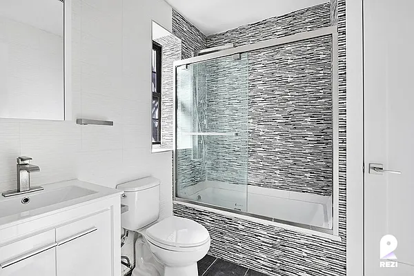 Rented by REZI | media 6