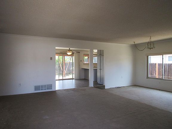 4th image of 8431 Carlton Oaks Dr