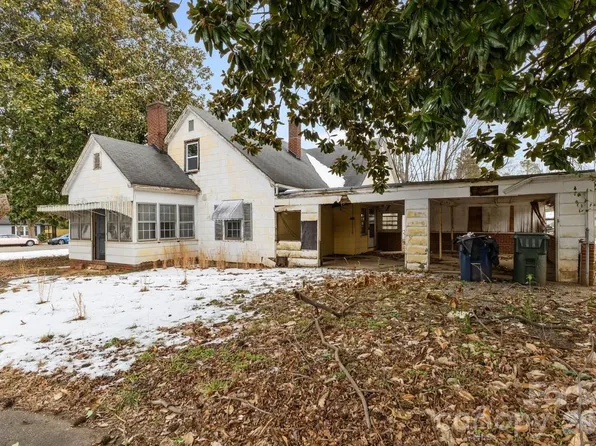 511 Raeford Ave, Lexington, NC 27292