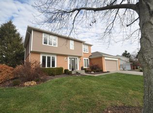 812 Bennett Ct, Carmel, IN 46032