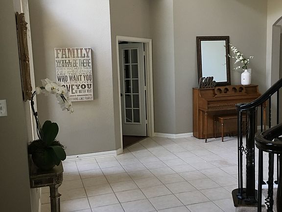 2nd image of 506 Glen Hurst Ct
