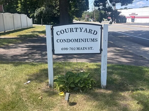 698 Main St #B, Millis, MA 02054