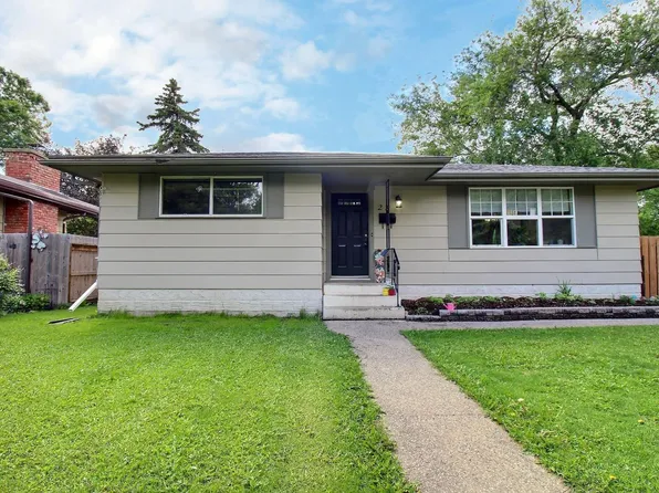 28 Greenwood Way, Strathcona County, AB T8A 0J5