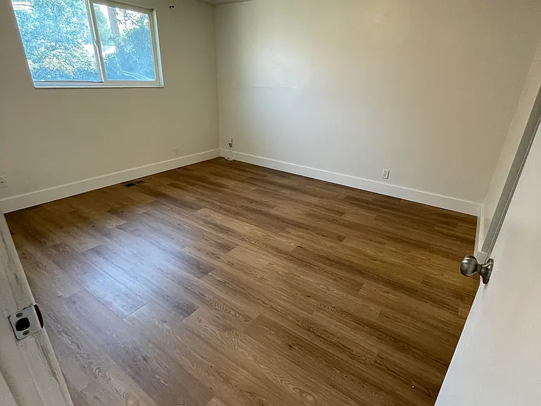 807 E Whitemaple Way — Photo 13