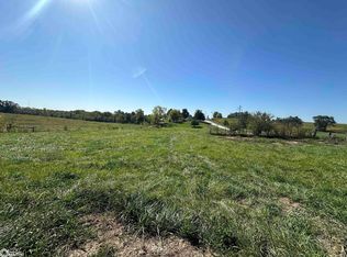 Peach Ave, Fairfield, IA 52556