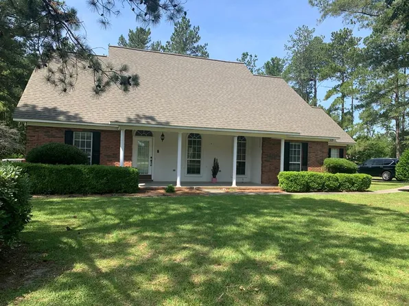 181 Tinsley St, Douglas, GA 31535