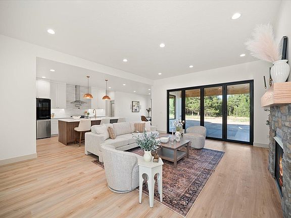 4th image of 41094 N Gray Owl Ln