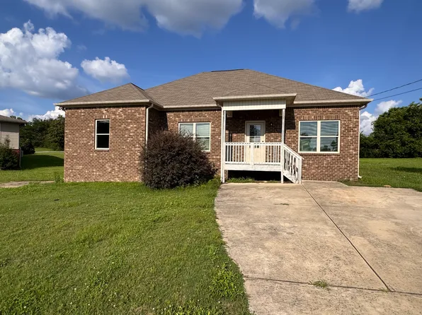 609 10th Ave, Pleasant Grove, AL 35127