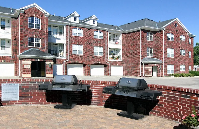 Rockledge Oaks Apartments — Photo 10