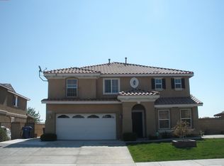 38340 Armstrong Dr, Palmdale, CA 93552