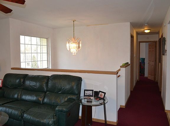 4th image of 4 S Saint James St