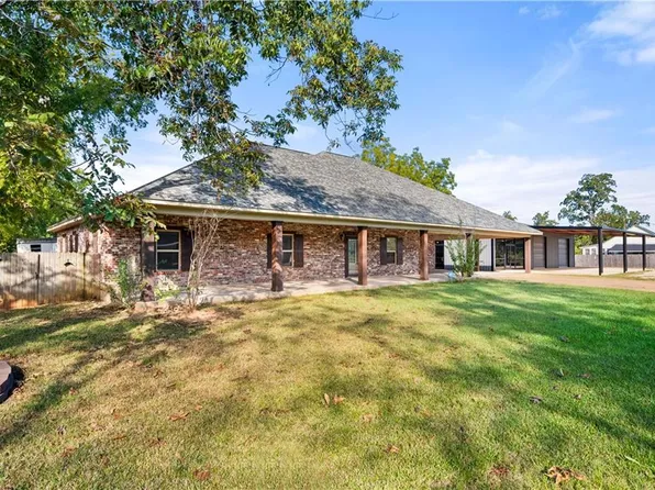 192 Moss Point Dr, Boyce, LA 71409