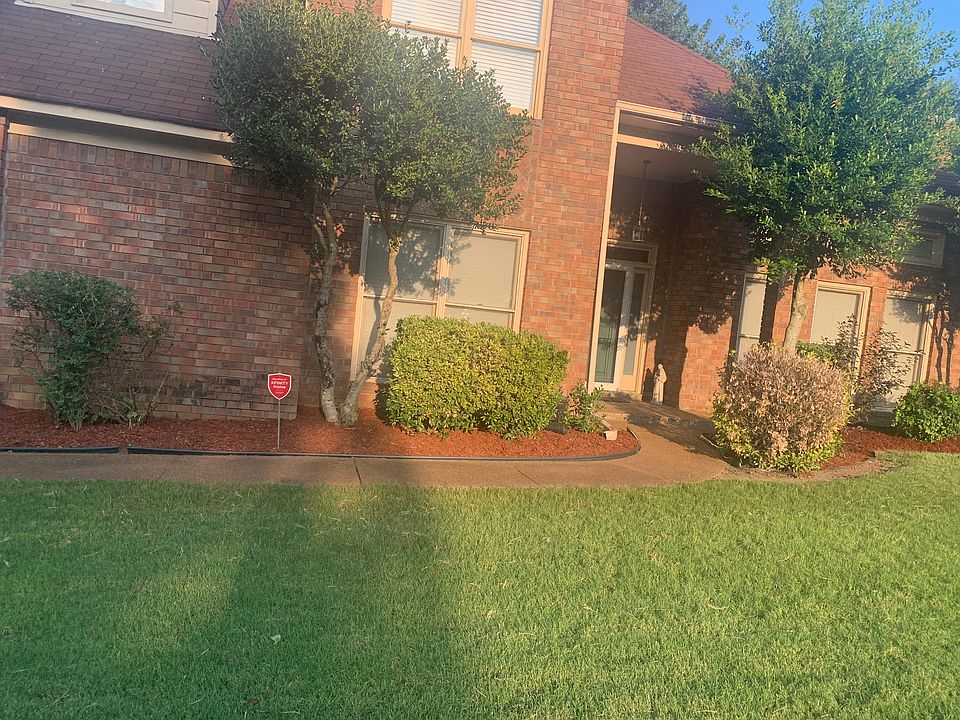 2nd image of 1800 Autumndale Dr