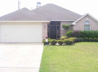 1306 Hyde Park Blvd, Cleburne, TX 76033