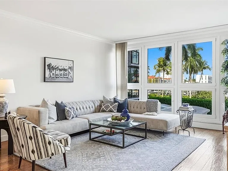 4031 Gulf Shore Blvd N #25 — Photo 3
