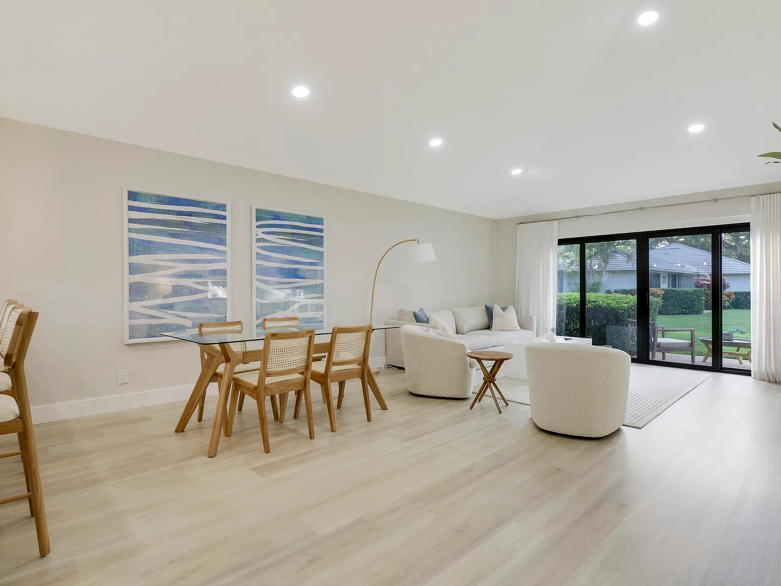 2 bed, 2.0 bath, 1135 sqft, $3,500 — Photo 2