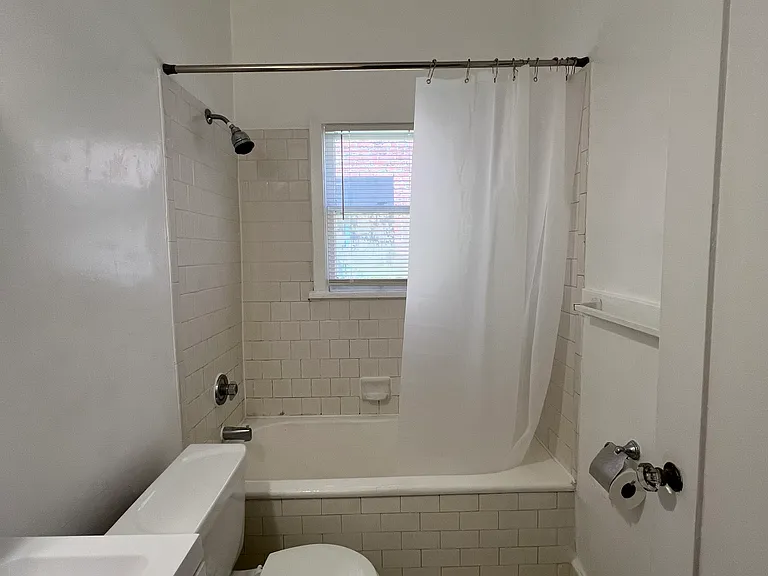 4604 Los Feliz Blvd #202 — Photo 25