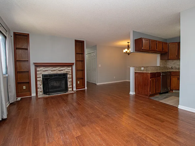 7626 Wedgewood Ct N — Photo 10