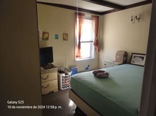 115 6th Ave #3F, Woonsocket, RI 02895