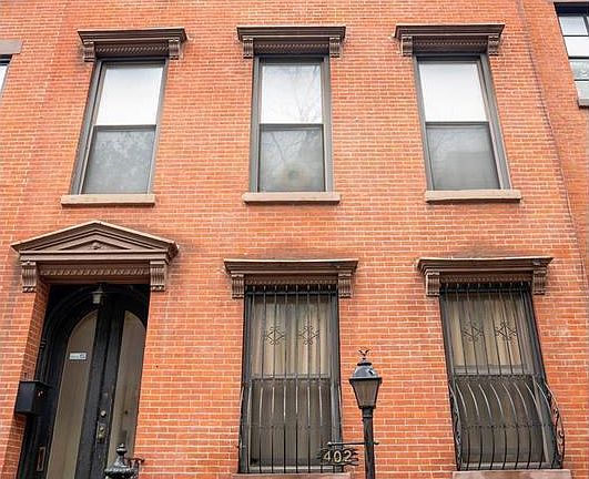 3rd image of 402 Clermont Ave