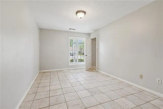 24 Myrtle Hill Dr — Photo 11