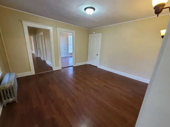 167 Birch Street, 167 Birch St APT 1, Bangor, ME 04401