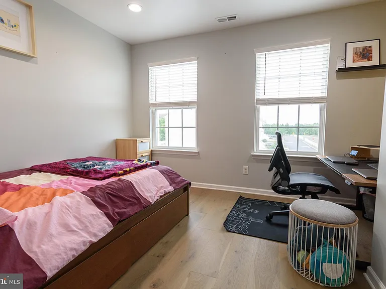 303 Ellison Dr — Photo 21