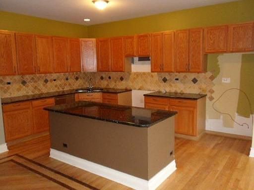 3rd image of 1270 Georgetown Way