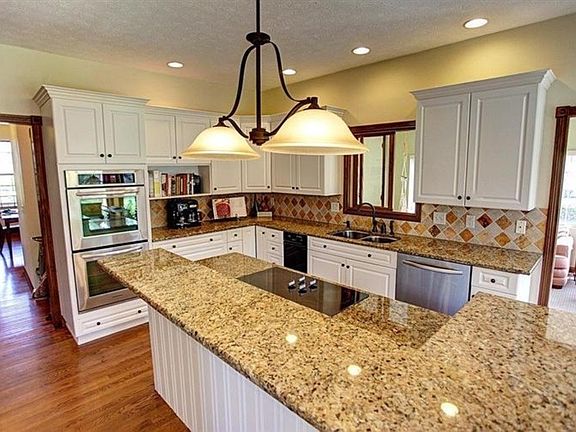 5th image of 10564 Falls Creek Ln