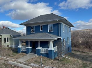 1017 5th St, Peru, NE 68421