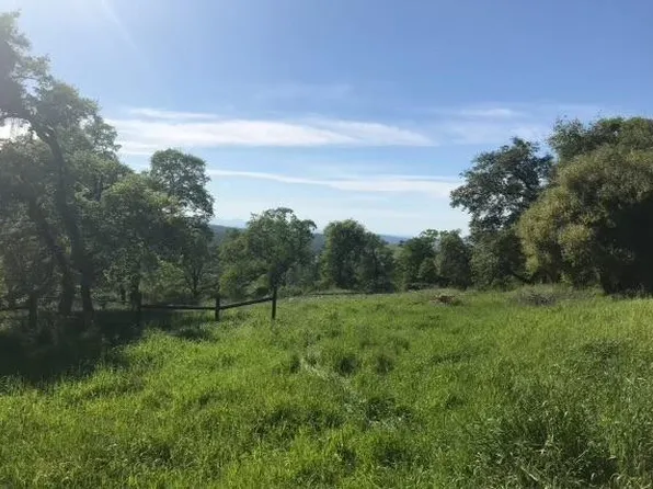 Levi Ct, Browns Valley, CA 95918