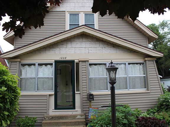 2nd image of 1028 Arianna St NW