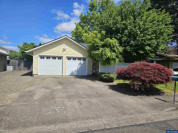 825 35th Ave SE, Albany, OR 97322