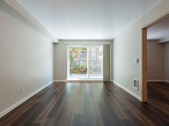 4th image of 1800 Eastlake Ave E #1-104