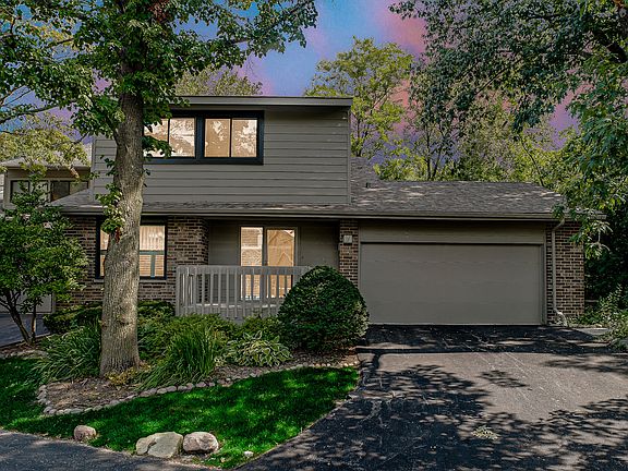 2nd image of 7 Brook Ln