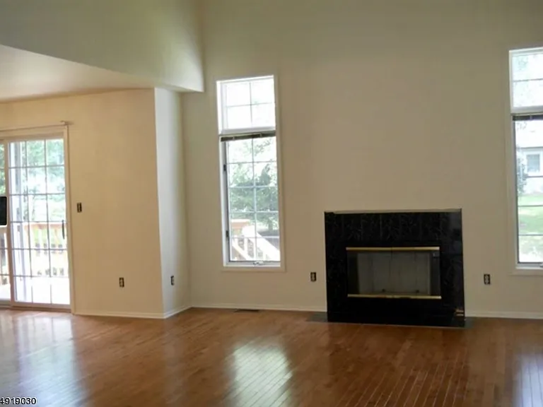 11 Schill Pl — Photo 6