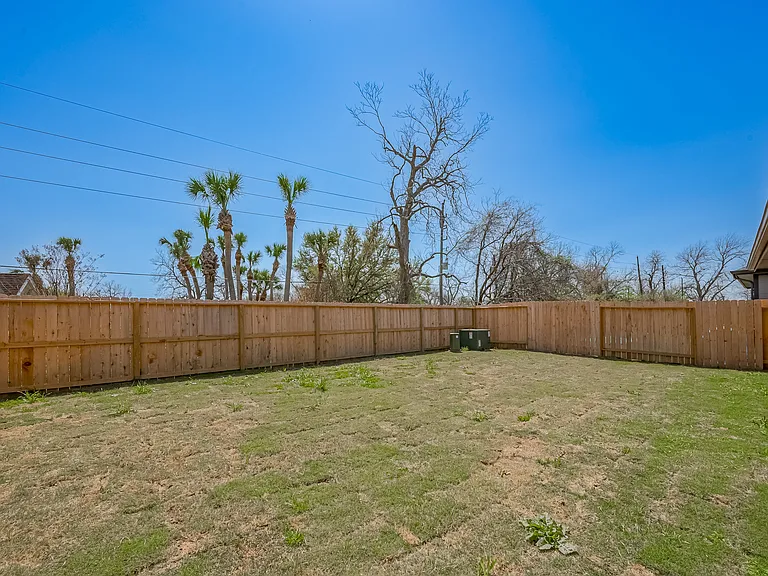 1535 Merulana Ln — Photo 24