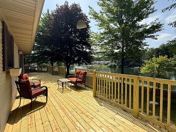 5th image of 8917 Longview Dr