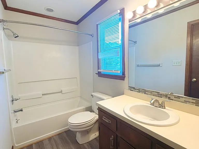 433 Creekway Dr — Photo 14