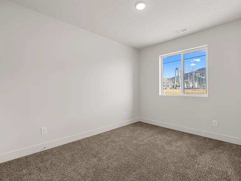 759 W Lone Pine Ln — Photo 8