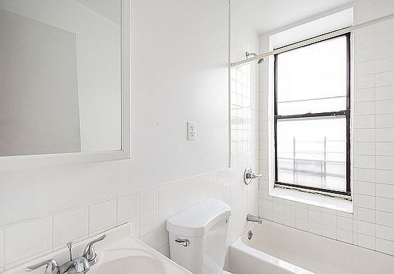 5th image of 200 Audubon Ave #55A