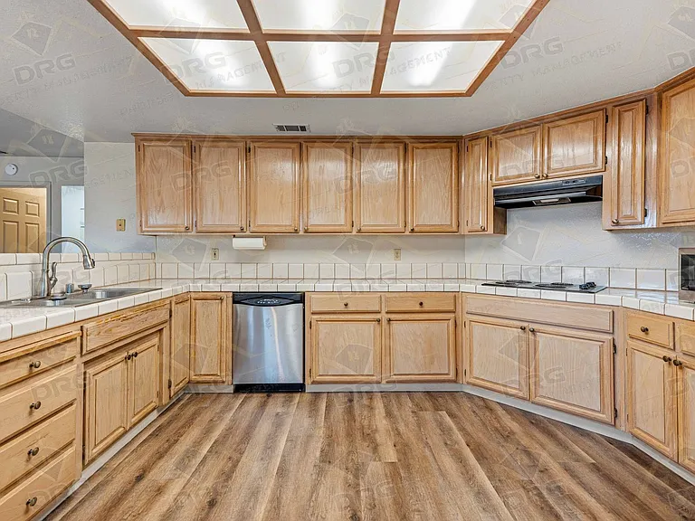 2101 Finley Ct — Photo 8