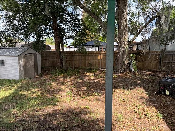 3rd image of 415 S TANGERINE COURT