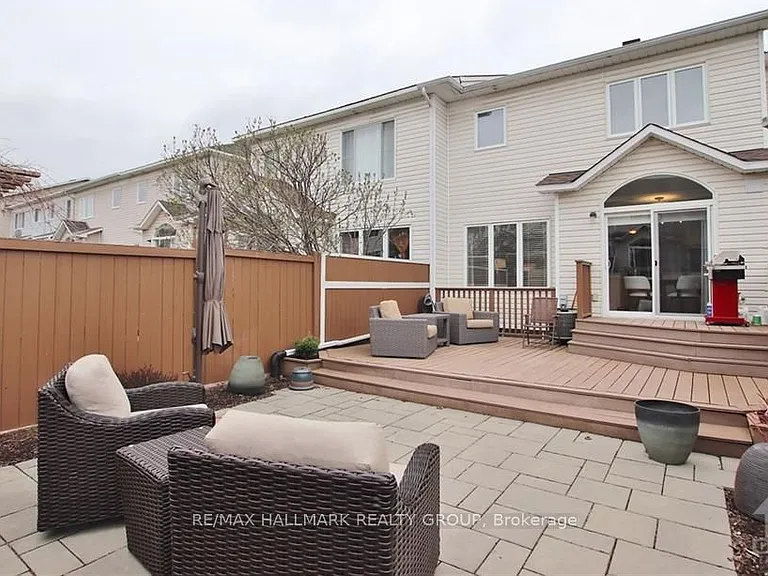 61 Scampton Dr — Photo 28