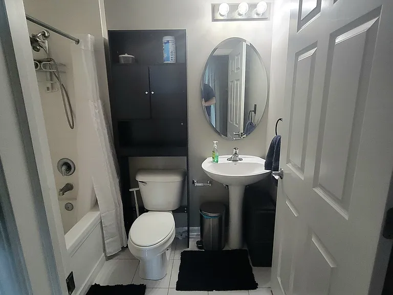 1134 W Granville #804 — Photo 11