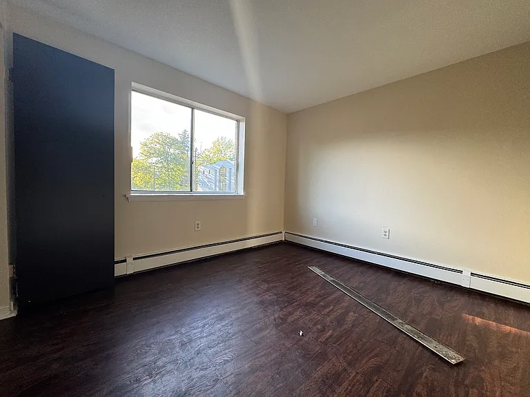 70-C07 Gillett St #C07 — Photo 5