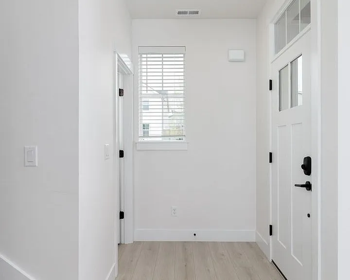 20869 SE Denver Dr — Photo 5