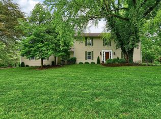 32 Larkmoor Dr, Glen Carbon, IL 62034
